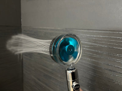 Comment Tripler la Pression de Votre Douche en 30 Secondes Sans Plombier